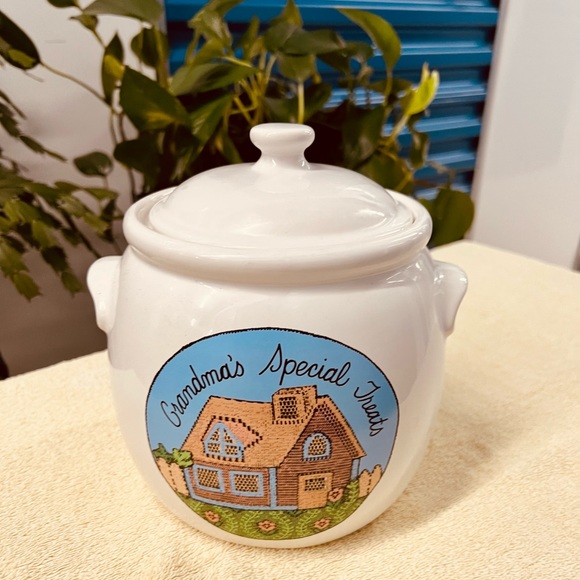 Grandma’s Special Treats Jar - Picture 1 of 4